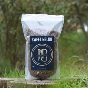 Pellets Sweet Melon Luxury Baits para cebado carpfishing, con atractiva fragancia dulce para carpas