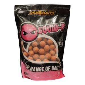 Boilie Squid-P 900g DSA Bait, cebo de calamar, chile y melocotón, ideal para carpfishing.